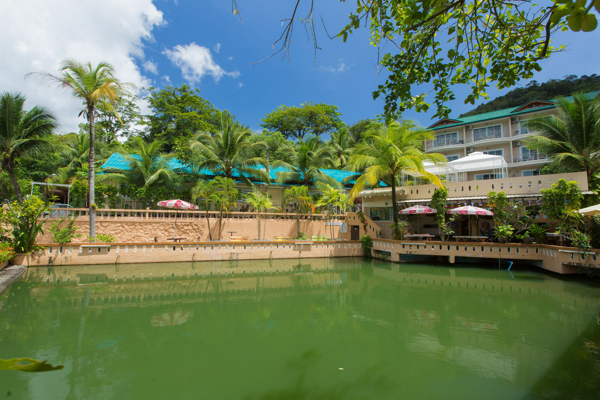 Patong Rai Rom Yen Resort Sha Exterior foto