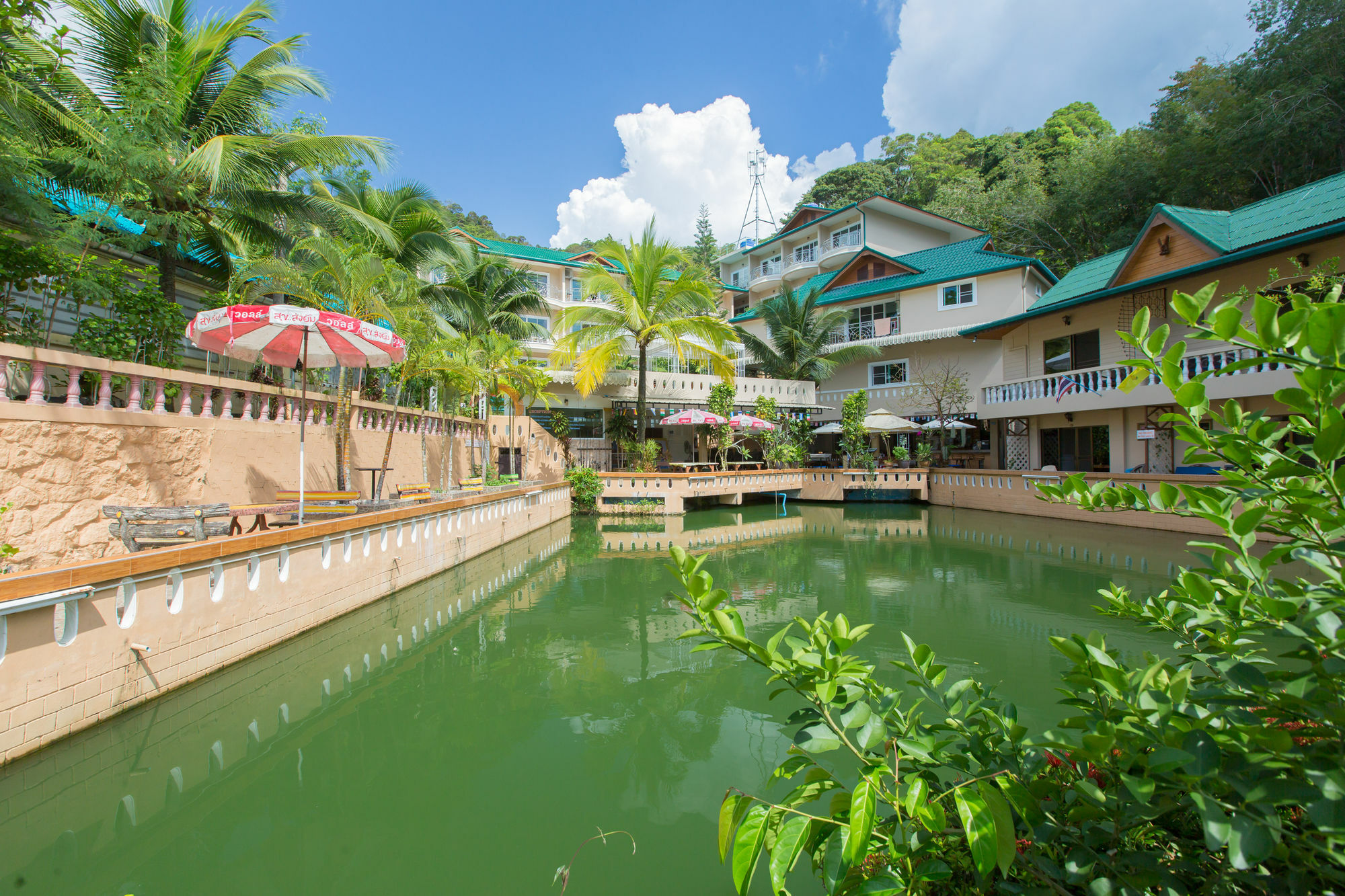 Patong Rai Rom Yen Resort Sha Exterior foto